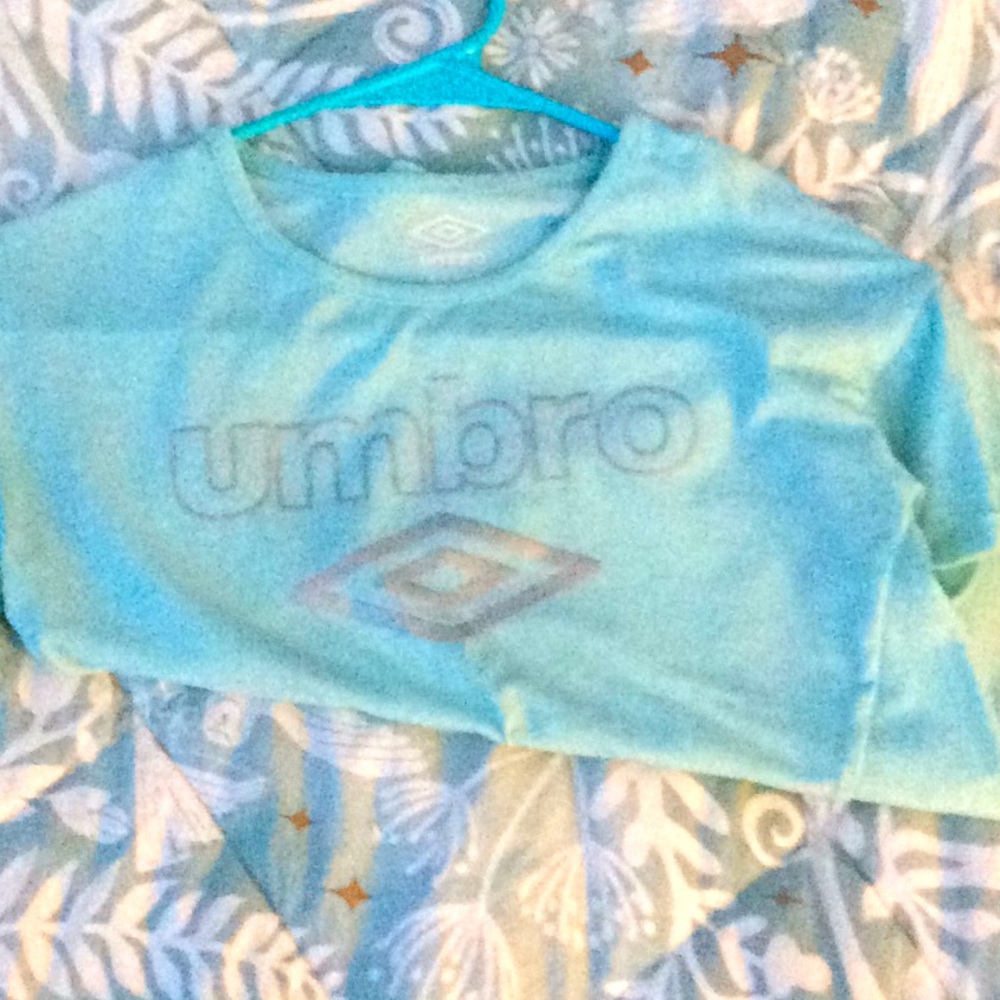 Cute Girls umbro shirt 💕